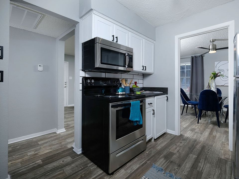 Stadium 700 - Kitchen