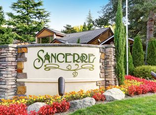 12620 NE 144th St APT J305, Kirkland, WA 98034