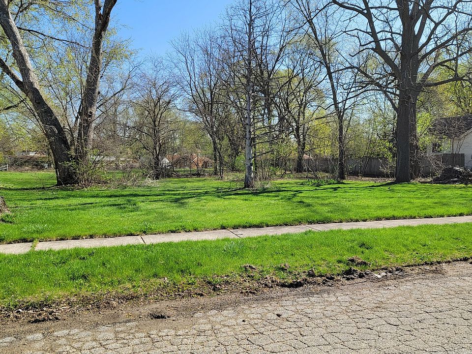 1st image of Railroad St