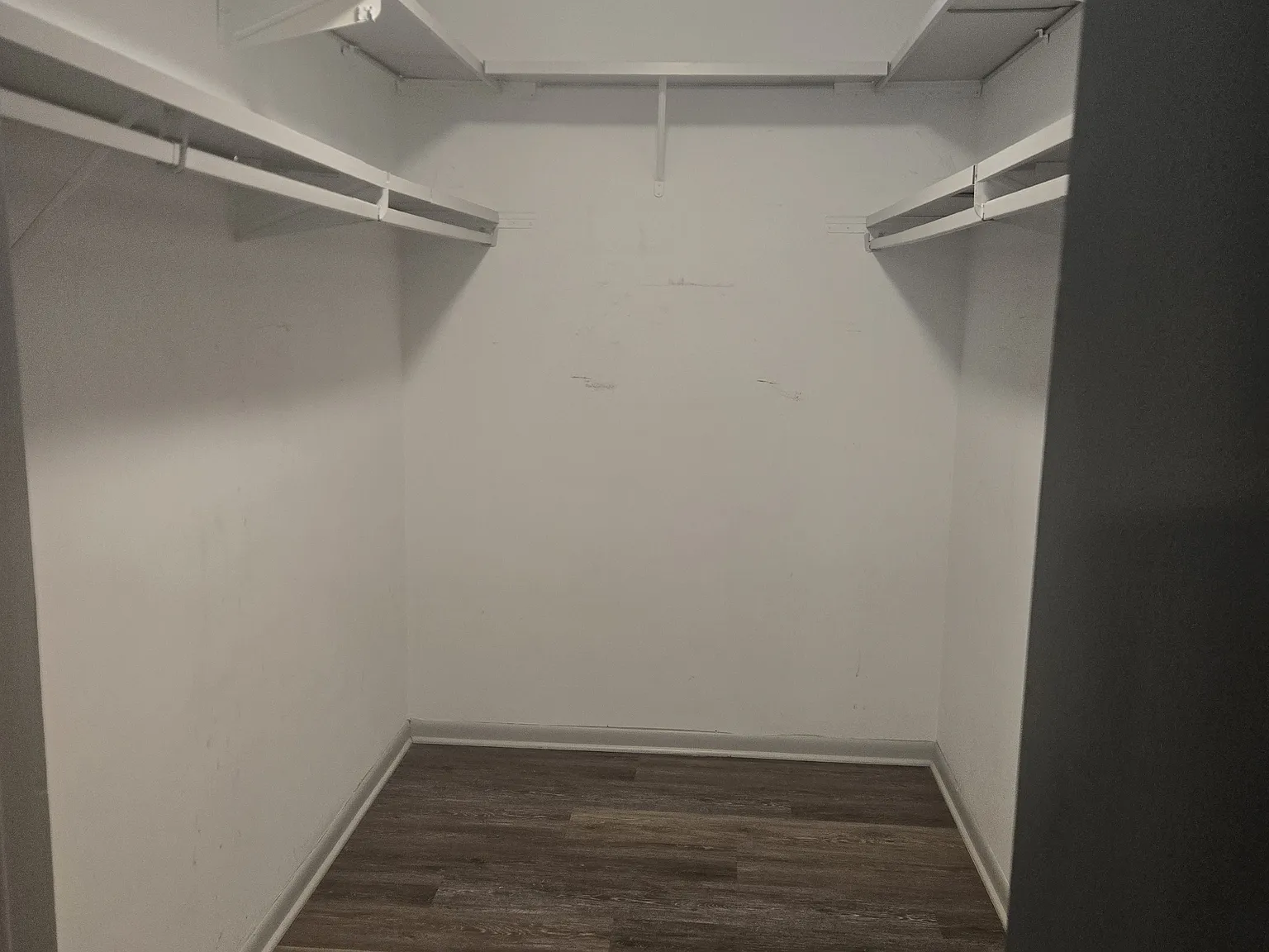 2 bed, 1996 sqft, $2,500 — Photo 2