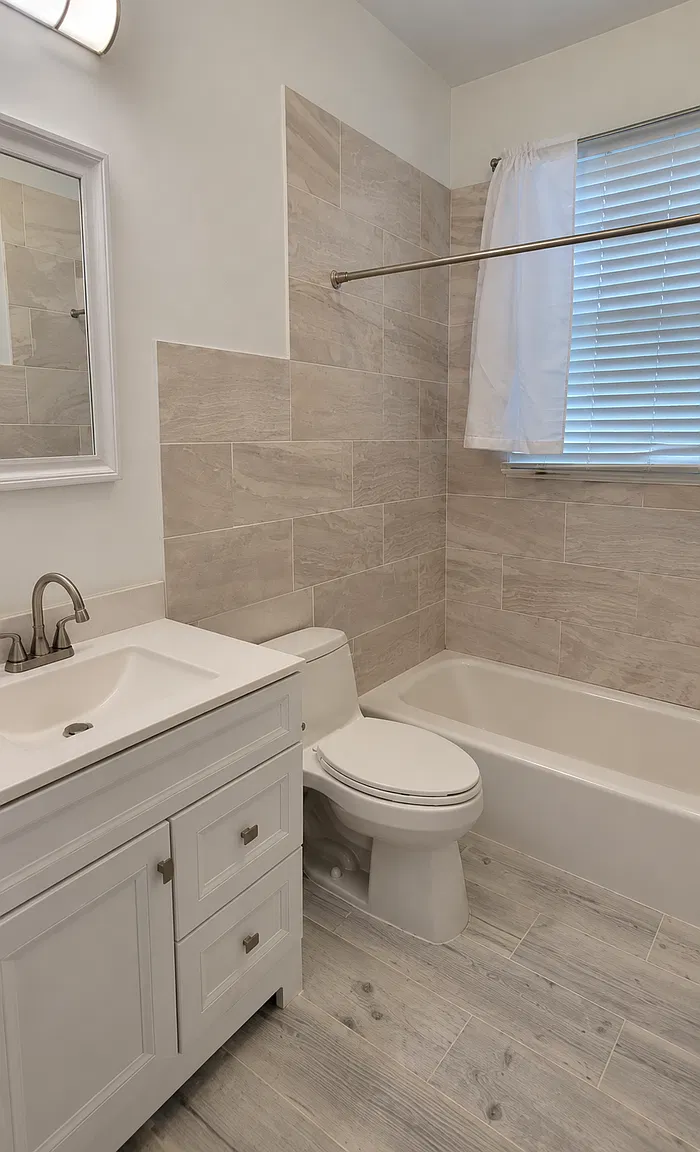2 bed, 1.0 bath, 877 sqft, $1,495 — Photo 4