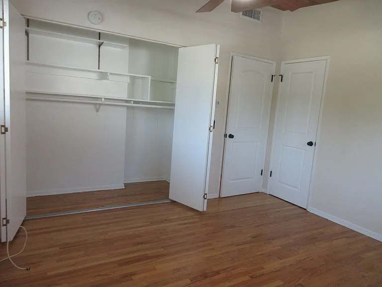 13235 Cumpston St — Photo 25