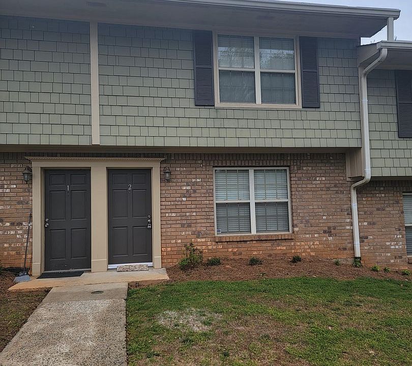 1st image of 2 Villa Ct SE