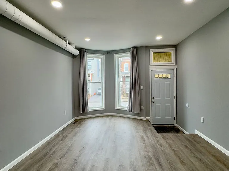 3331 Beech Ave — Photo 3