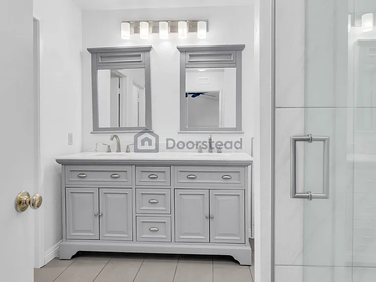 11018 Charleston St — Photo 32