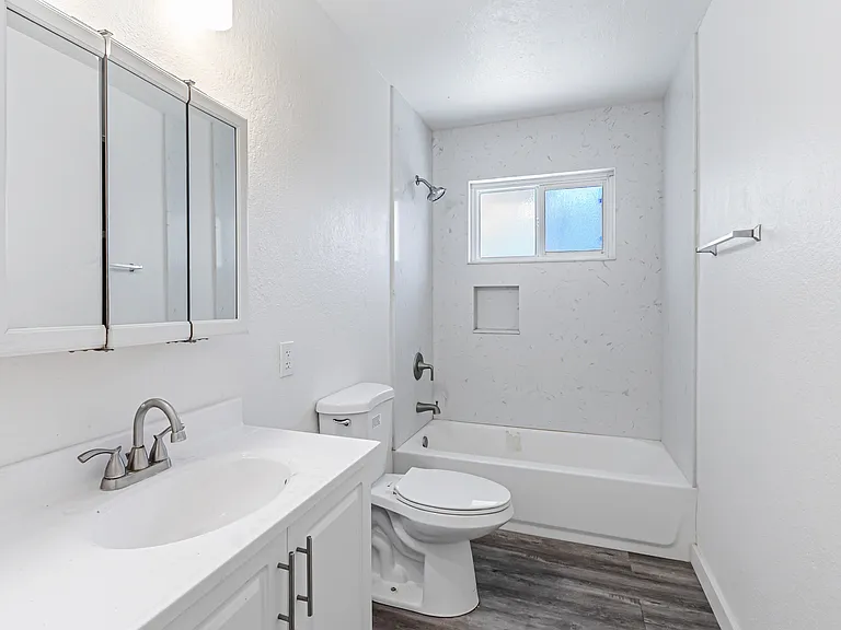 2158 San Rafael Ave — Photo 27