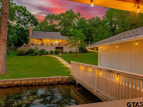 552 Hideaway Ln E, Hideaway, TX 75771