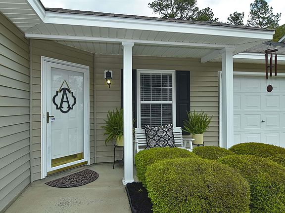 2nd image of 205 Twin Oaks Ln