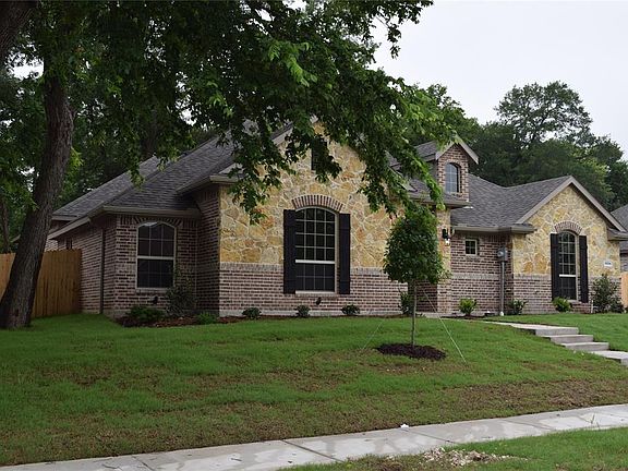 2nd image of 1504 Sagewood Dr