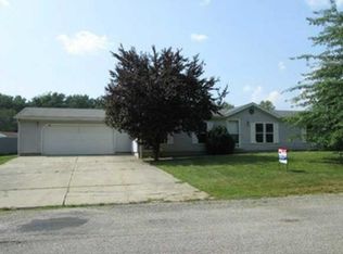 606 Pumpkin Place, cloverdale, IN 46120