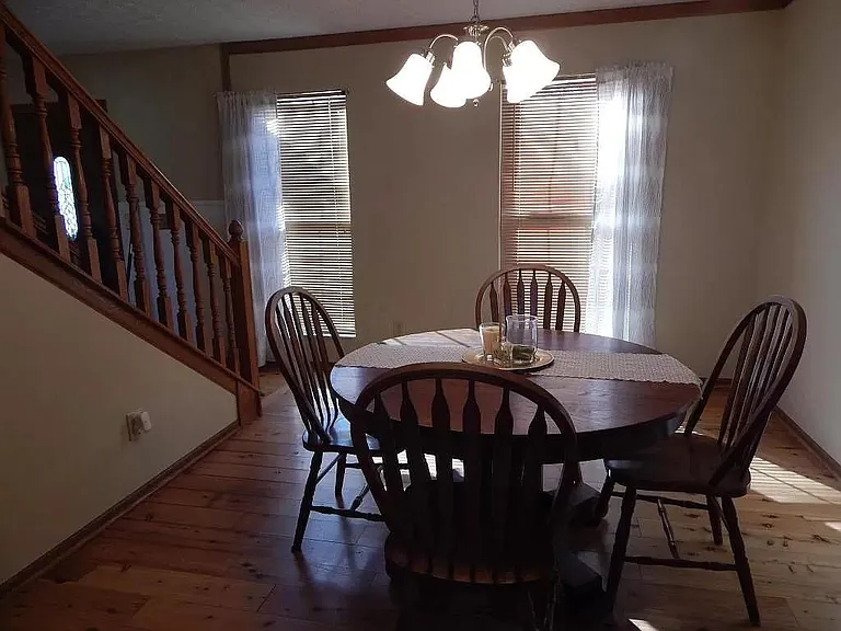 3542 Patcon Way — Photo 12