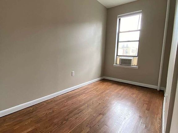 4th image of 338 E 65th St APT 23