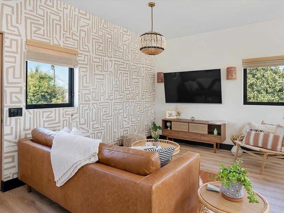 1st image of 2023 W 84th Pl #1/2