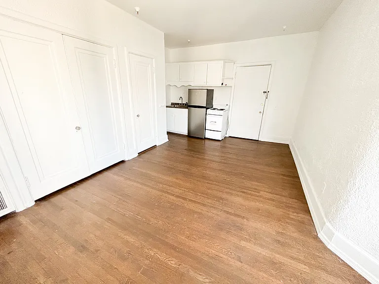 Westboro Apartments — Photo 14