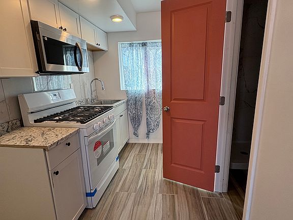4th image of 6001 Simpia Dr #1