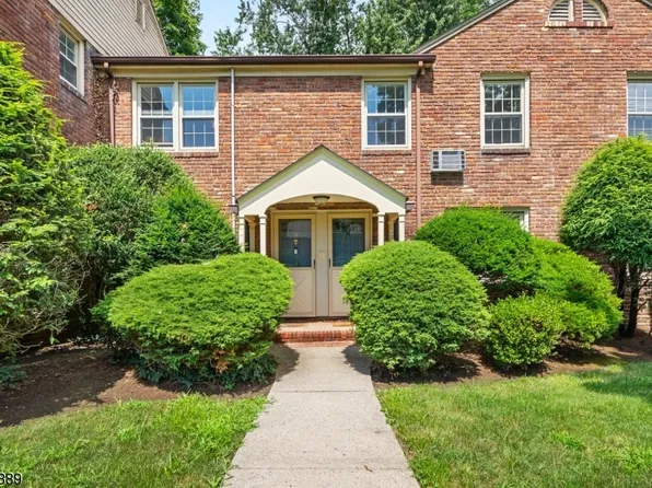 380 Main St #12, Chatham Boro, NJ 07928