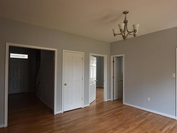 3rd image of 405 S Allen Ave #405SALLEN