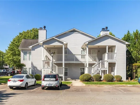 7104 Riverview Knoll Ct, Clemmons, NC 27012