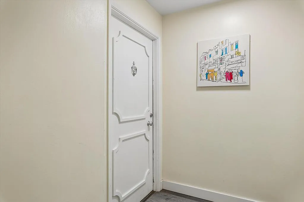 The Forum - 2 bedrooms — Photo 4