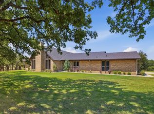 4601 Oak Dr, Alvarado, TX 76009