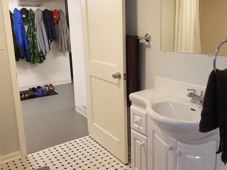 1108 S Harvey Ave — Photo 21