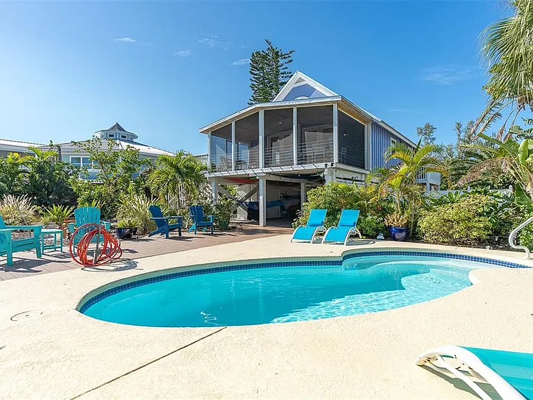210 Bocilla Dr — Photo 52