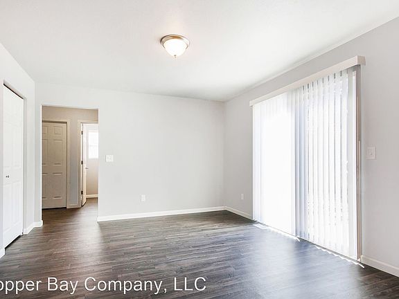 5th image of 5410 Eagle Glen Ave