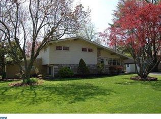 4120 Barberry Dr, Lafayette Hill, PA 19444