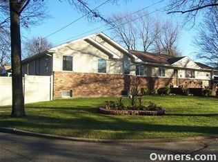 54 Wiltshire Dr, Commack, NY 11725