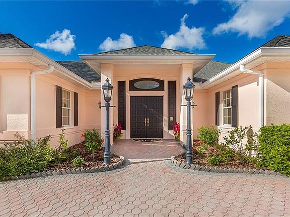 4th image of 2175 Glenbrook Close