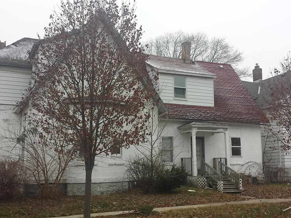 2nd image of 315 10th St