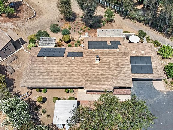 3rd image of 4515 Baja Mission Rd