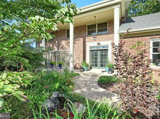 1305 Detwiler Dr, York, PA 17404