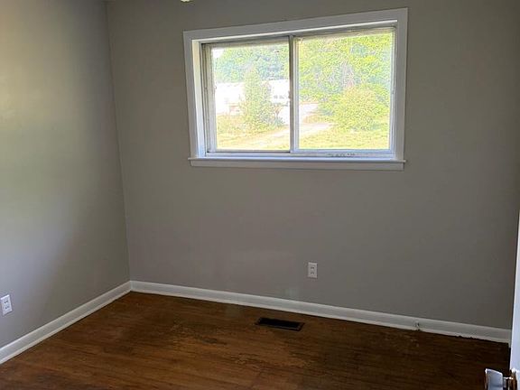 5th image of 4896 Old Federal Rd N