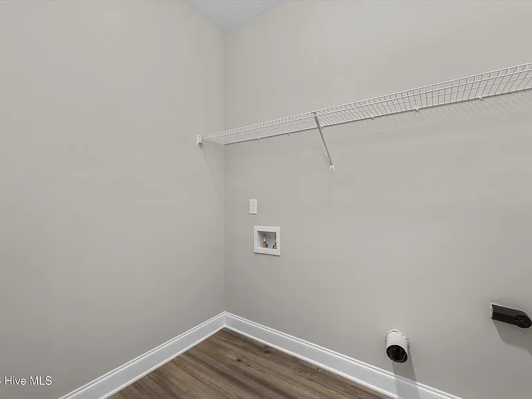 915 Sandpiper Xing — Photo 24