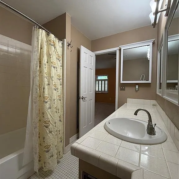 705 Bough Ave — Photo 7