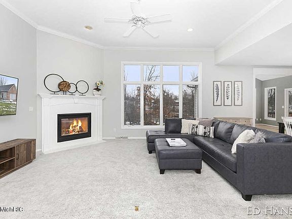 5th image of 62 Chelsea Ct NE