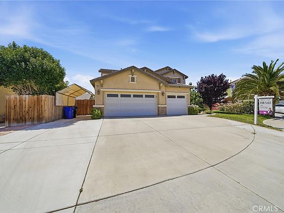 3rd image of 13825 Hawk Ct