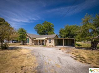 16 Church St, Maxwell, TX 78656