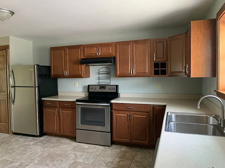 23 Meadow Farm Rd — Photo 5