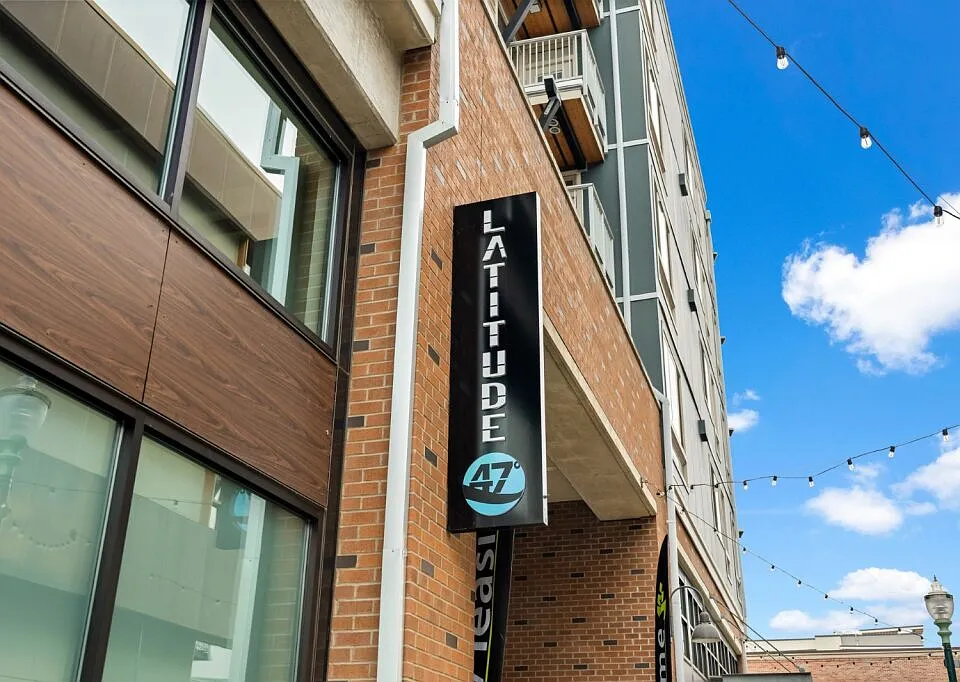 Latitude 47