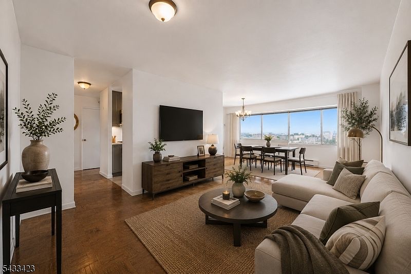1st image of 275 Prospect St #14B