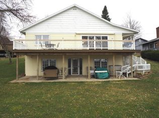 3019 Loehrs Landing Dr, Hastings, MI 49058