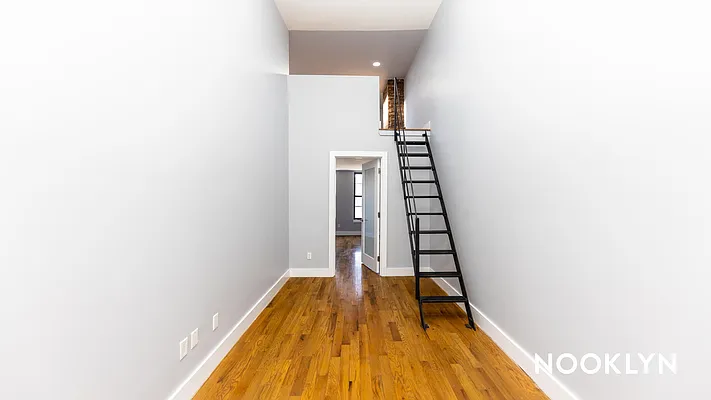 Rented by Nooklyn NYC LLC | media 24
