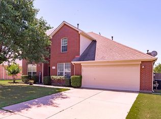210 Millington Trl, Mansfield, TX 76063