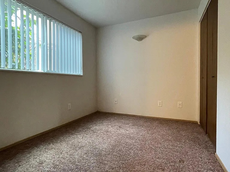 14346 32nd Ave NE #3 — Photo 4