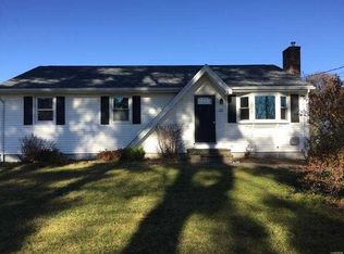 33 Theresa St, Taunton, MA 02780