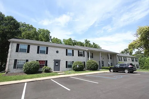 240 Grovewood Pl Photo 1