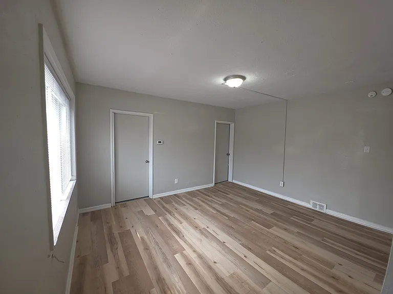 217 Bessemer Ave #2 — Photo 5