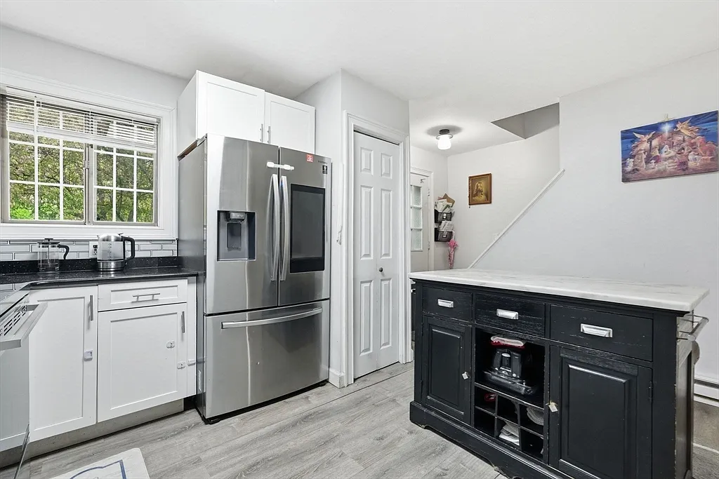 170 E Hadley Rd — Photo 4